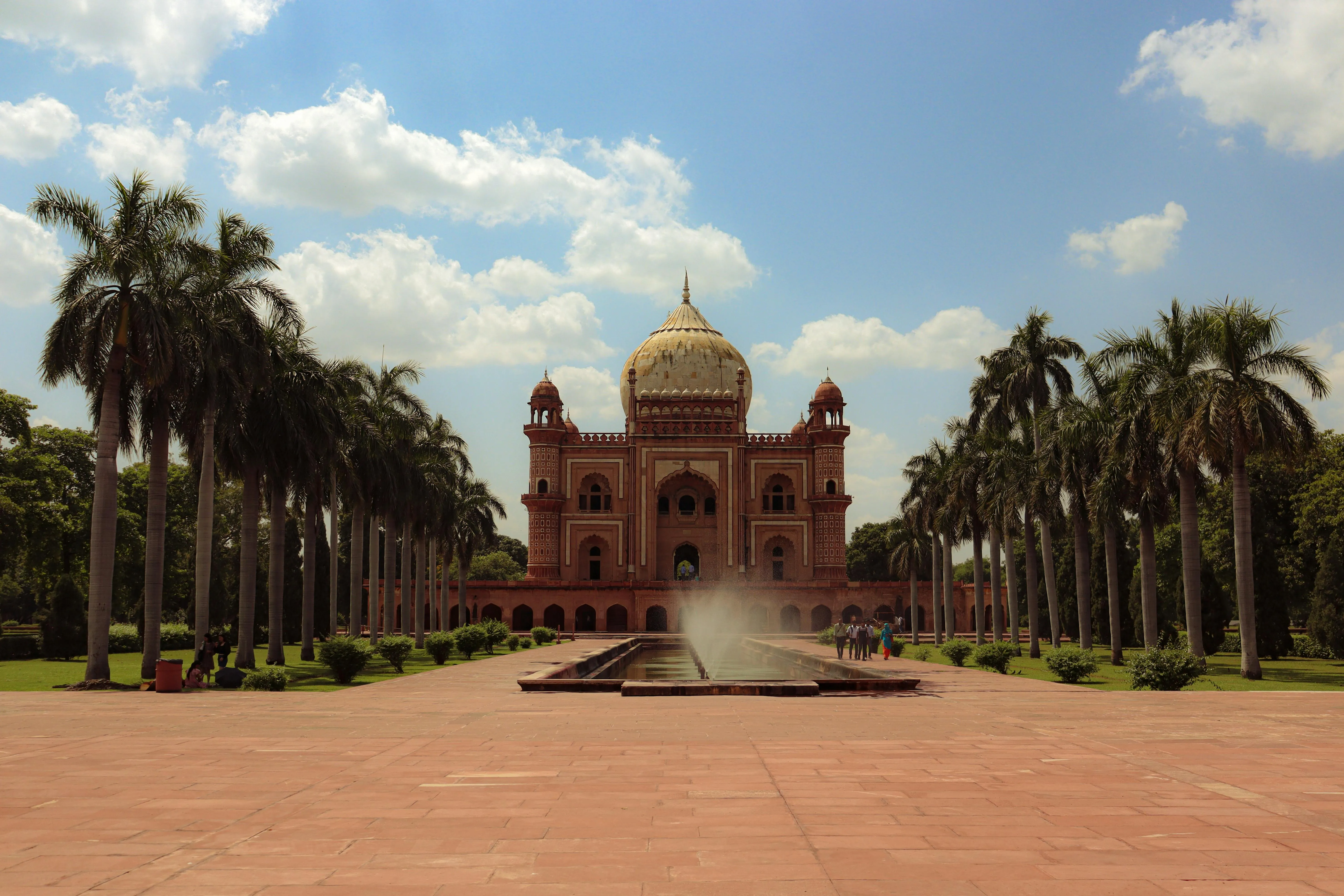 Front view of safdarjung tomb of new delhi