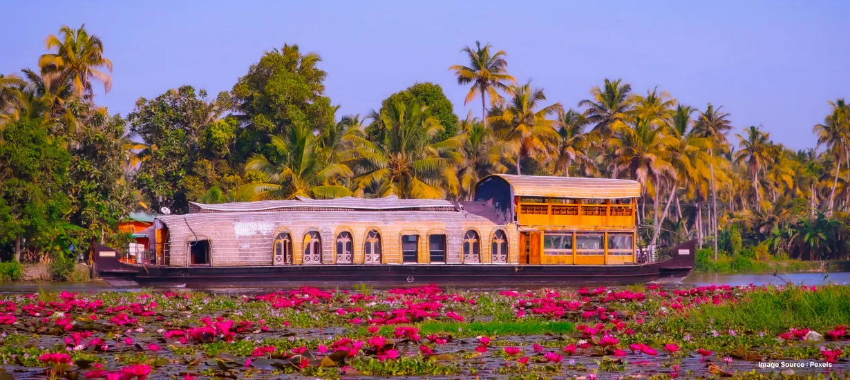 houseboat in kerala