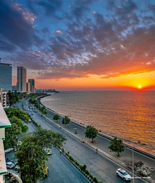 an image of marina drive, the necklace of Mumbai