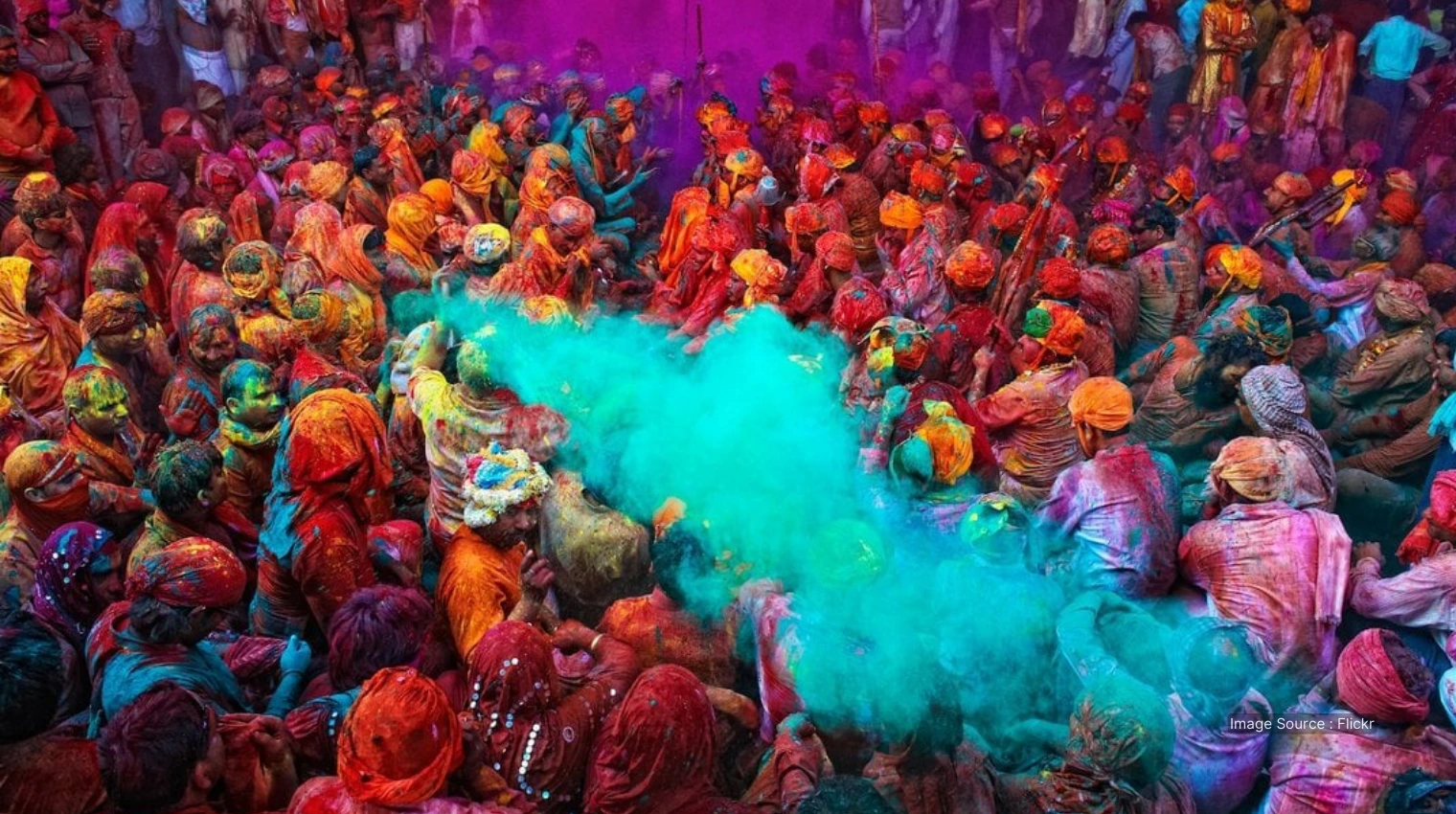 32017 A - holi festival tour
