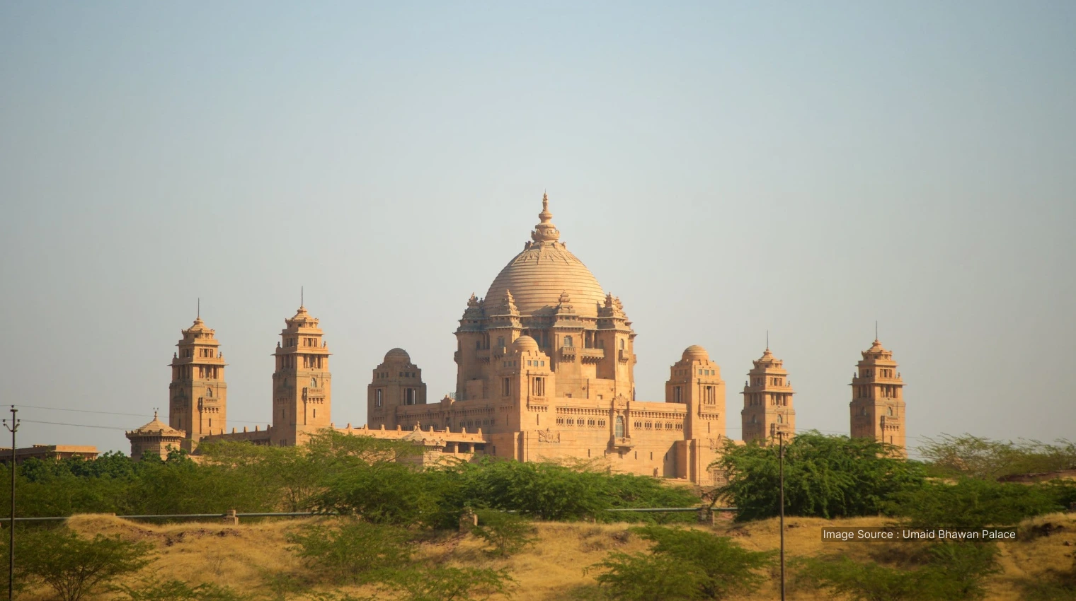 32004 A - Umaid Bhawan Palace - fort stay in rajasthan