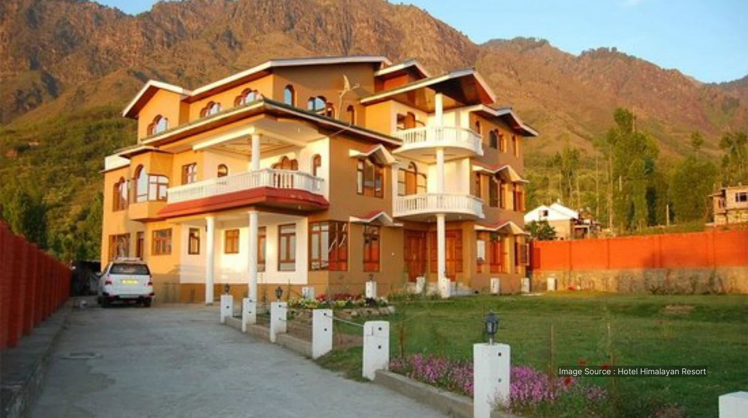 Hotel Himalayan Resort - luxury health and wellness retreats