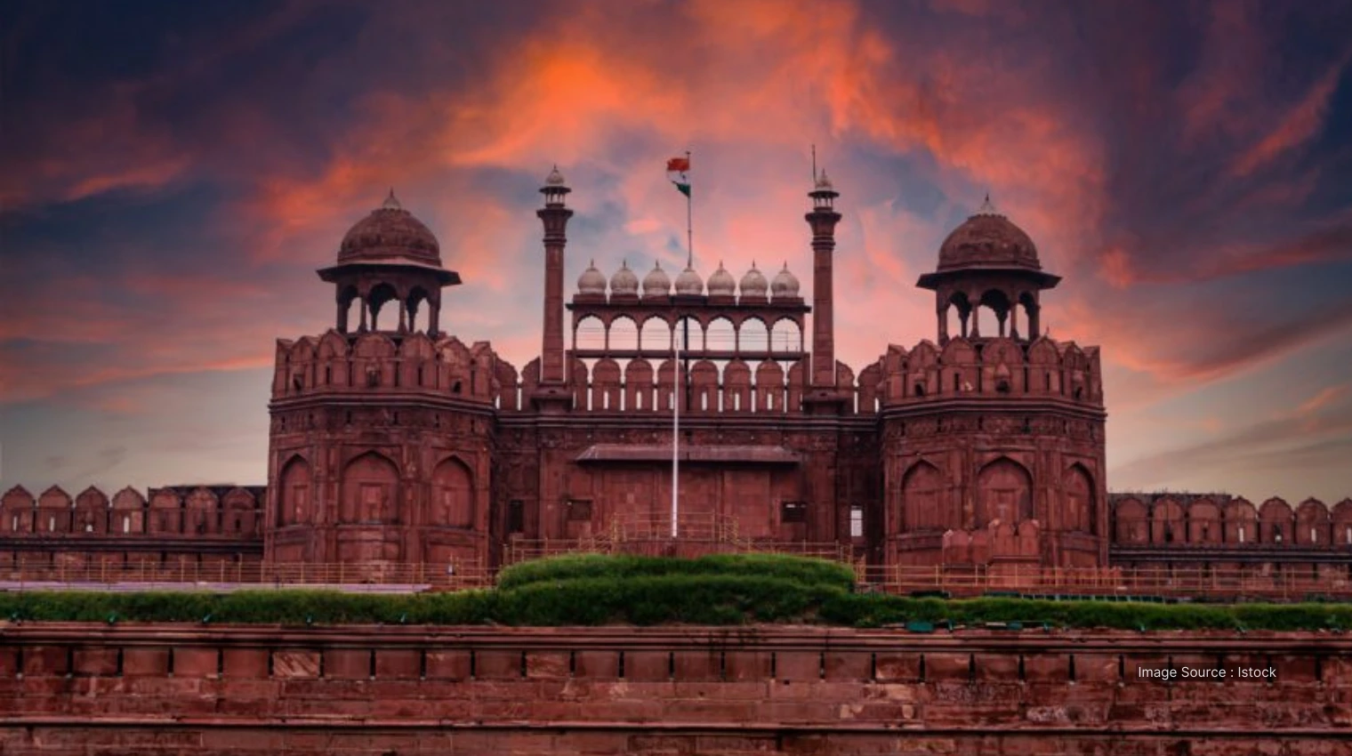 71046 A - Red Fort-sustainable retreat