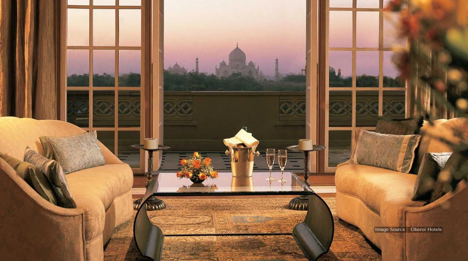500718 A Taj Mahal Tour with personal luxury
