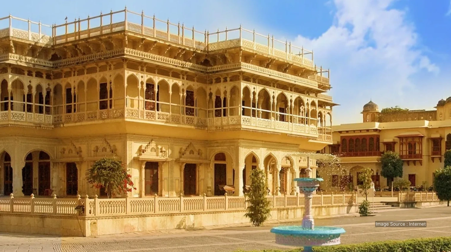 1300 A - City Palace - luxury india holiday tour for music & dance lovers