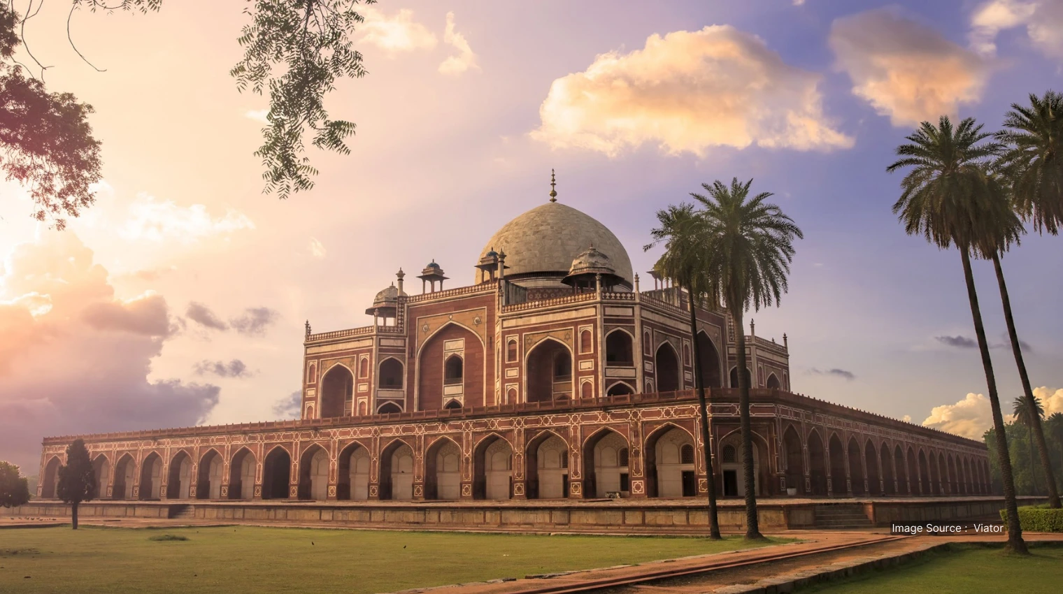 500924 A - Mughal monument luxury culture tour