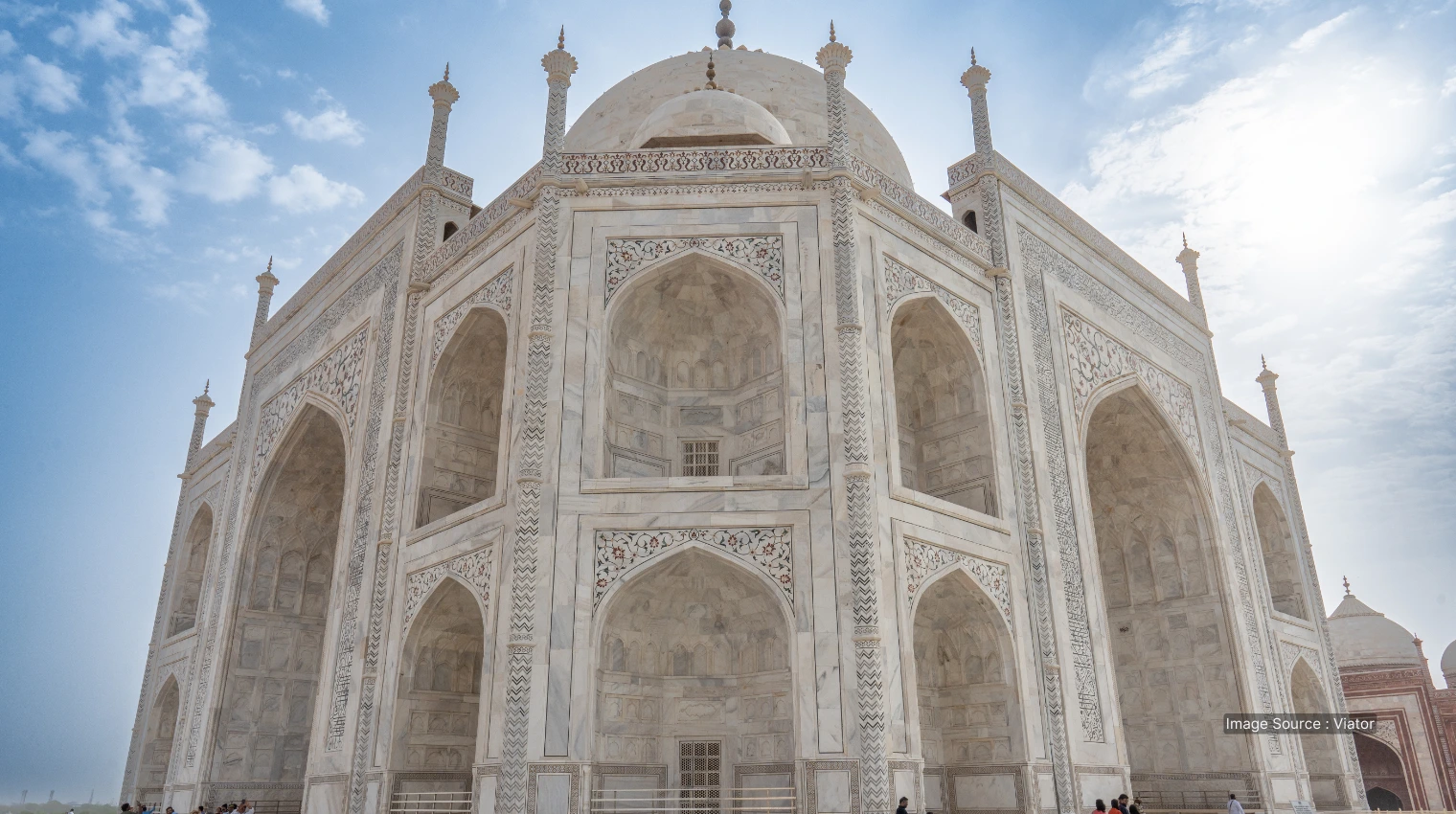 500691 A - Taj Mahal - best luxury travel escapes for travelers