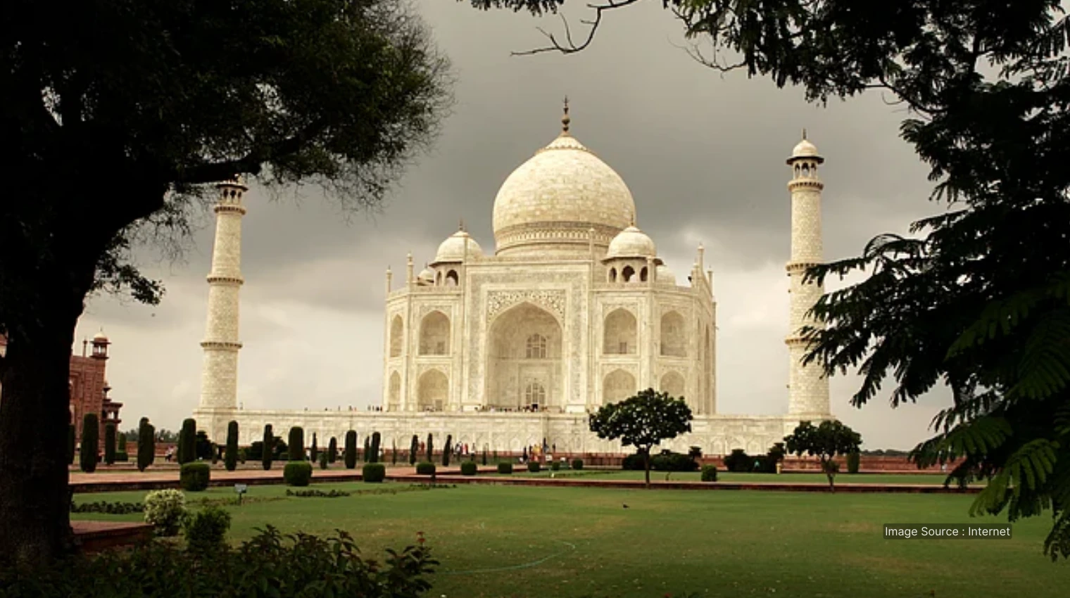 500662 A - taj mahal wonders of the world trip
