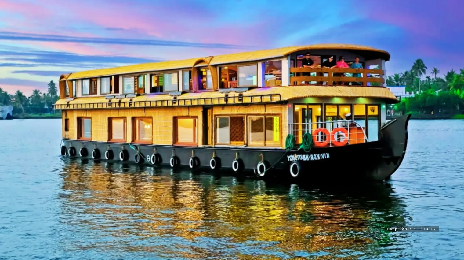 vacation in kerala houseboats