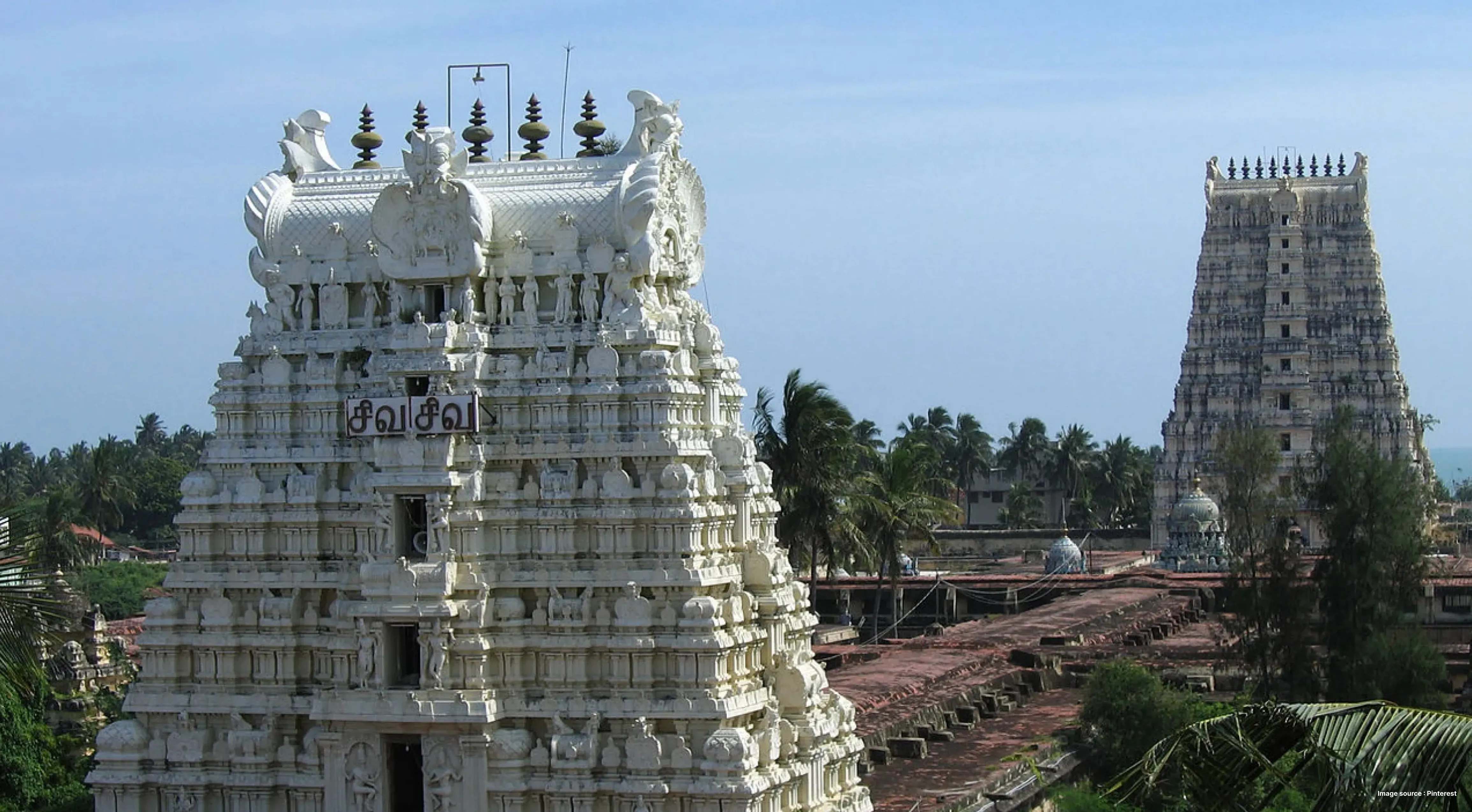 an intricately carved pillar at the kailasa temple in ellora