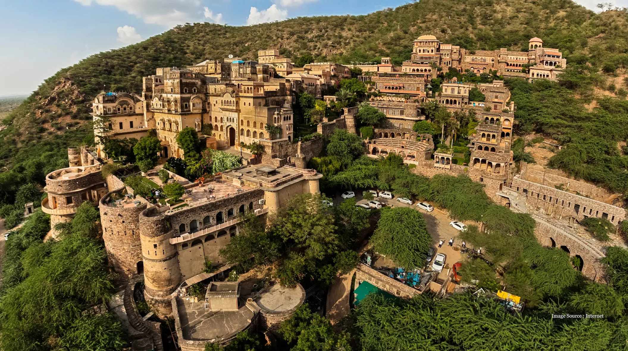 fort stay in rajasthan boutique palace hotel amid aravallis