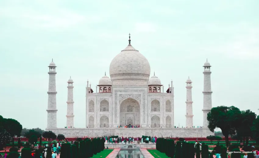 an image of people gathered in front of the Taj Mahal