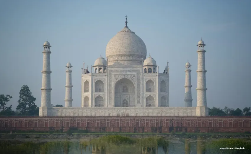 front view of the taj mahal during the day with no tourists