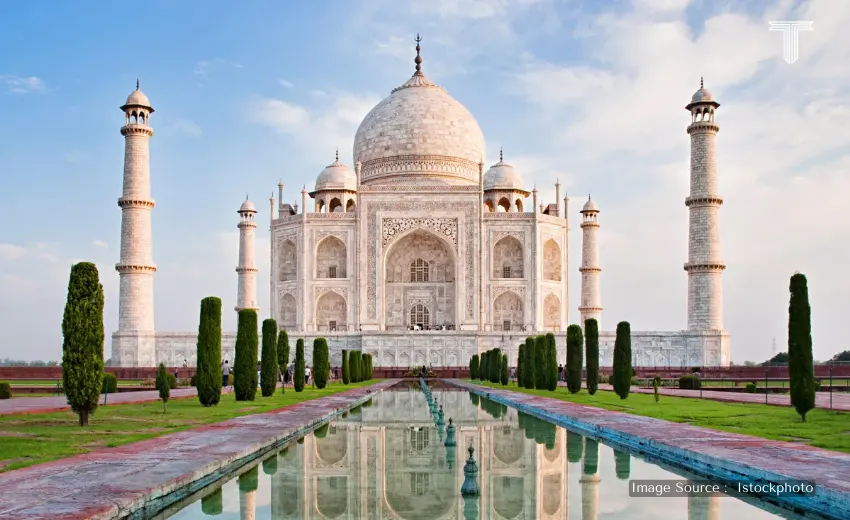 taj mahal luxury day tour vs overnight stay