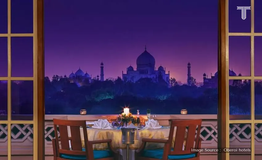 taj mahal luxury day tour vs overnight stay
