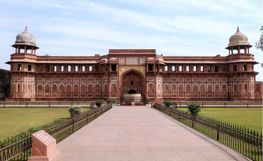 Agra Luxury India Tour