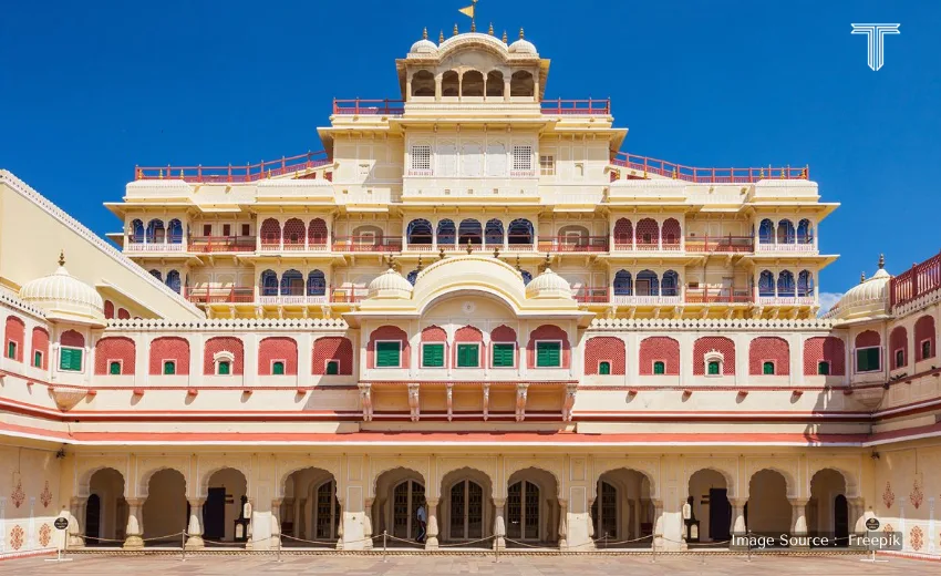 luxury experiences in city palace jaipur, rajasthan