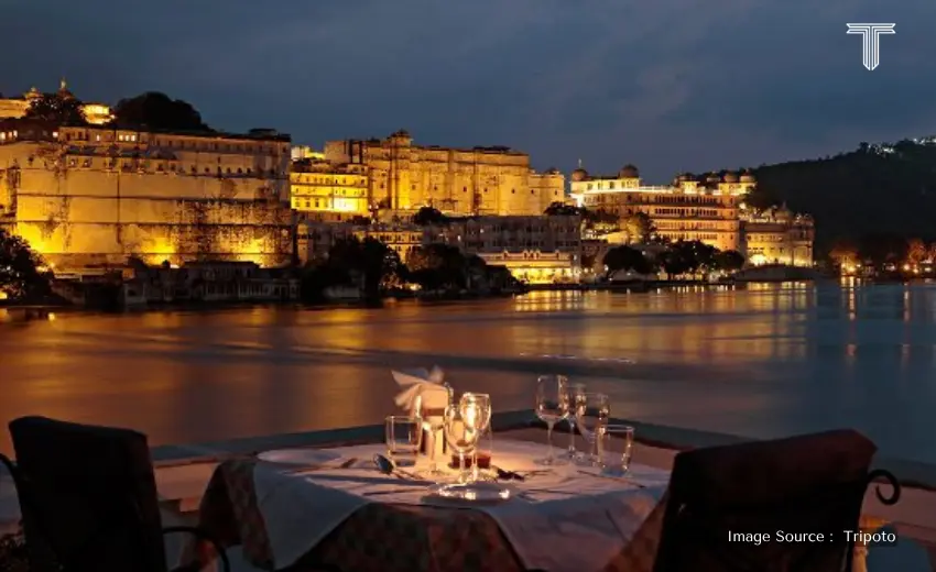 Sentimental dinner near Lake Pichola, India luxury honeymoon packages