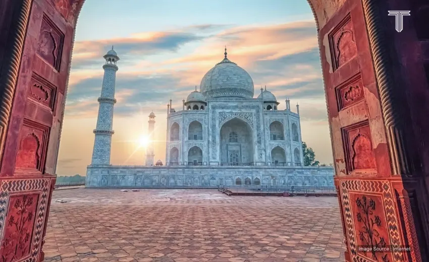 golden triangle private tour of taj mahal
