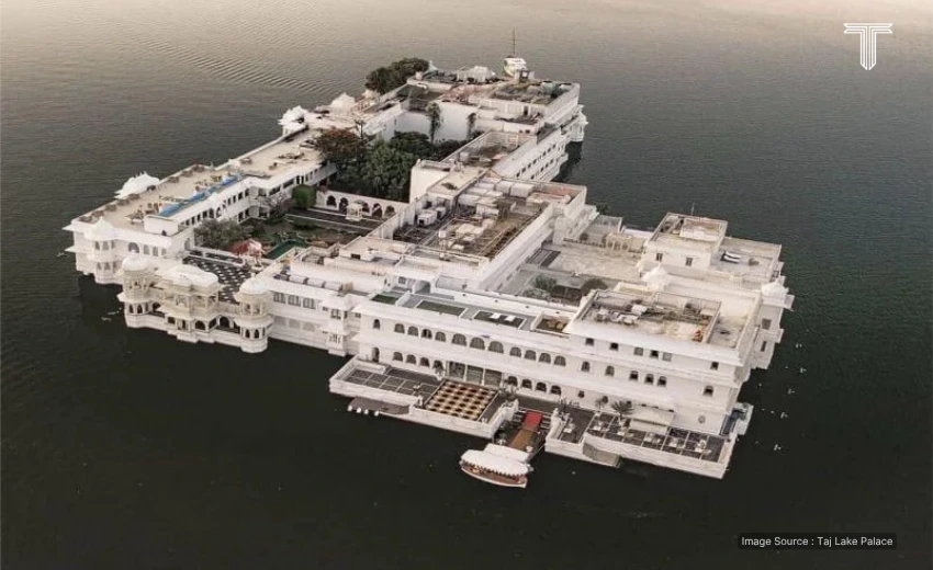 taj lake palace beauty with rajasthan desert safari tour