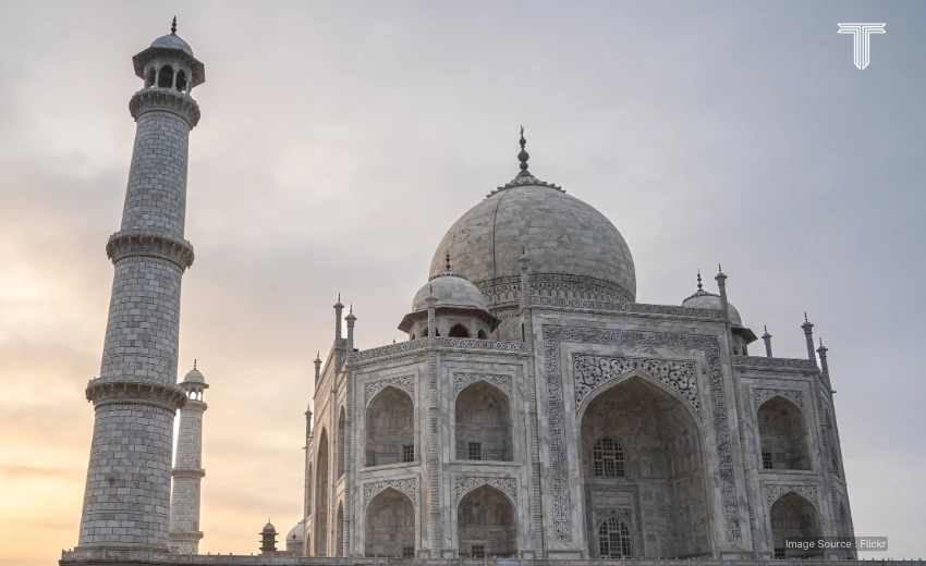  taj mahal luxury tour