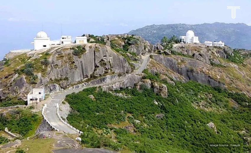 mount abu luxury temple tour