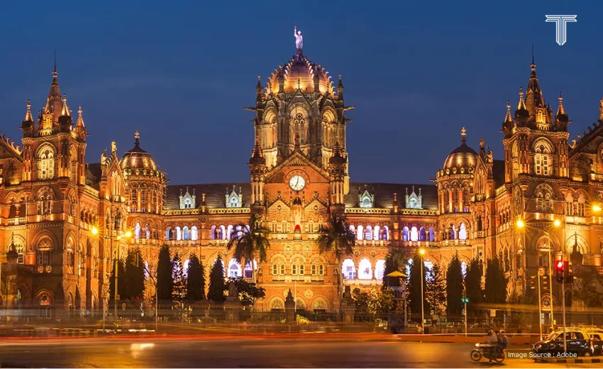Street scene during Mumbai Sightseeing with vibrant markets, bustling locals, and heritage architecture reflecting the city's colorful culture and appeal.
