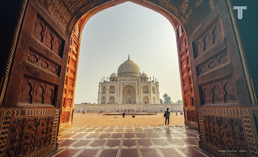 taj mahal sunset view with travelosei's vip luxury travel services