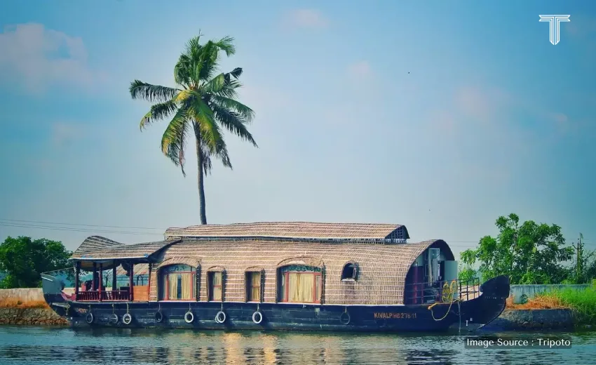 boat ride in kerala for travelers