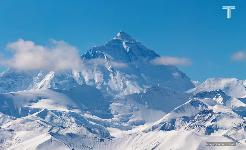 Himalayan mountains meditation center